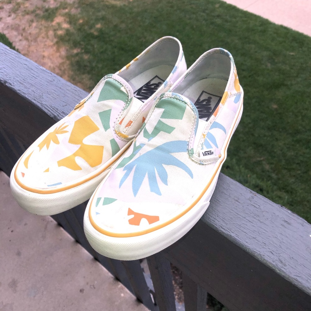 Women’s VANS Sz 8